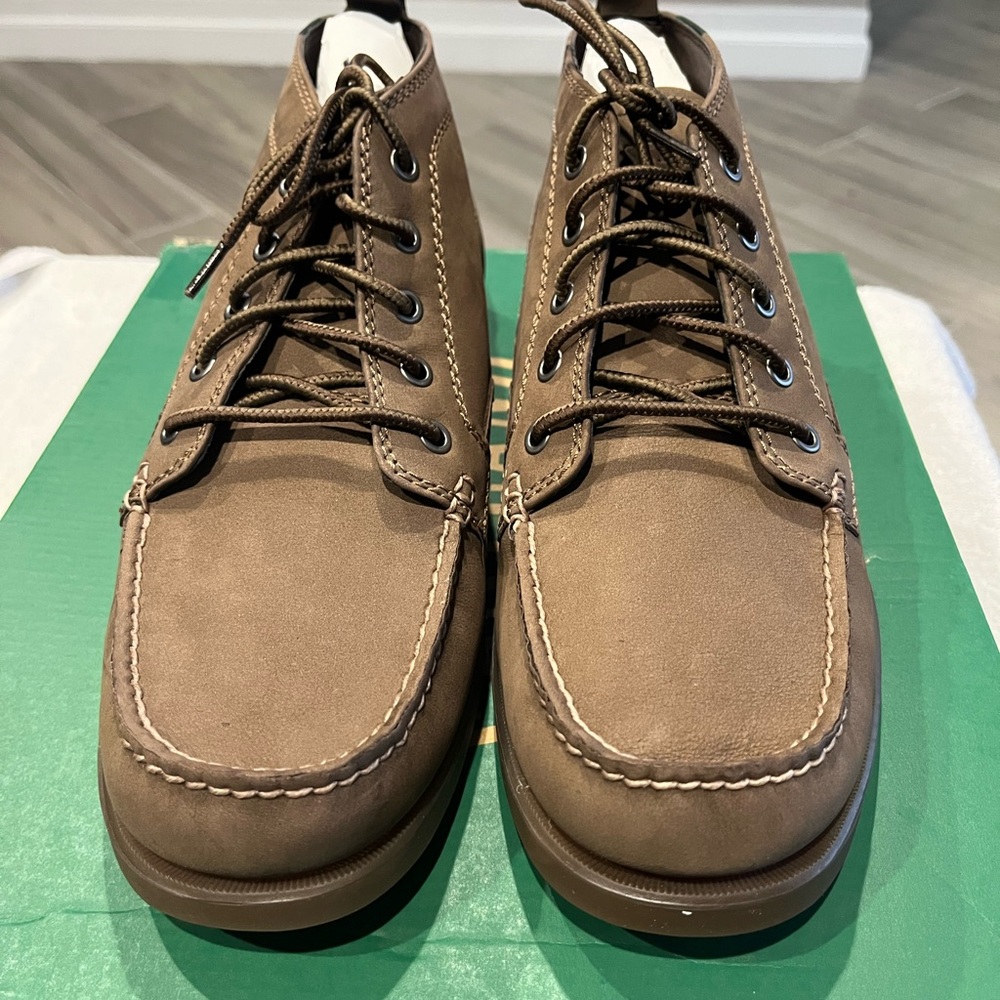 Men's Seneca Camp Moc Chukka Boot USM-11 Euro-45 Medium.